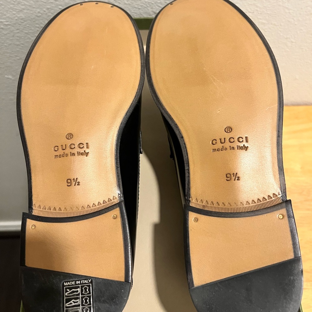 Gucci Black Leather Loafers with Silver horsebit Buckle - Picture 4 of 5